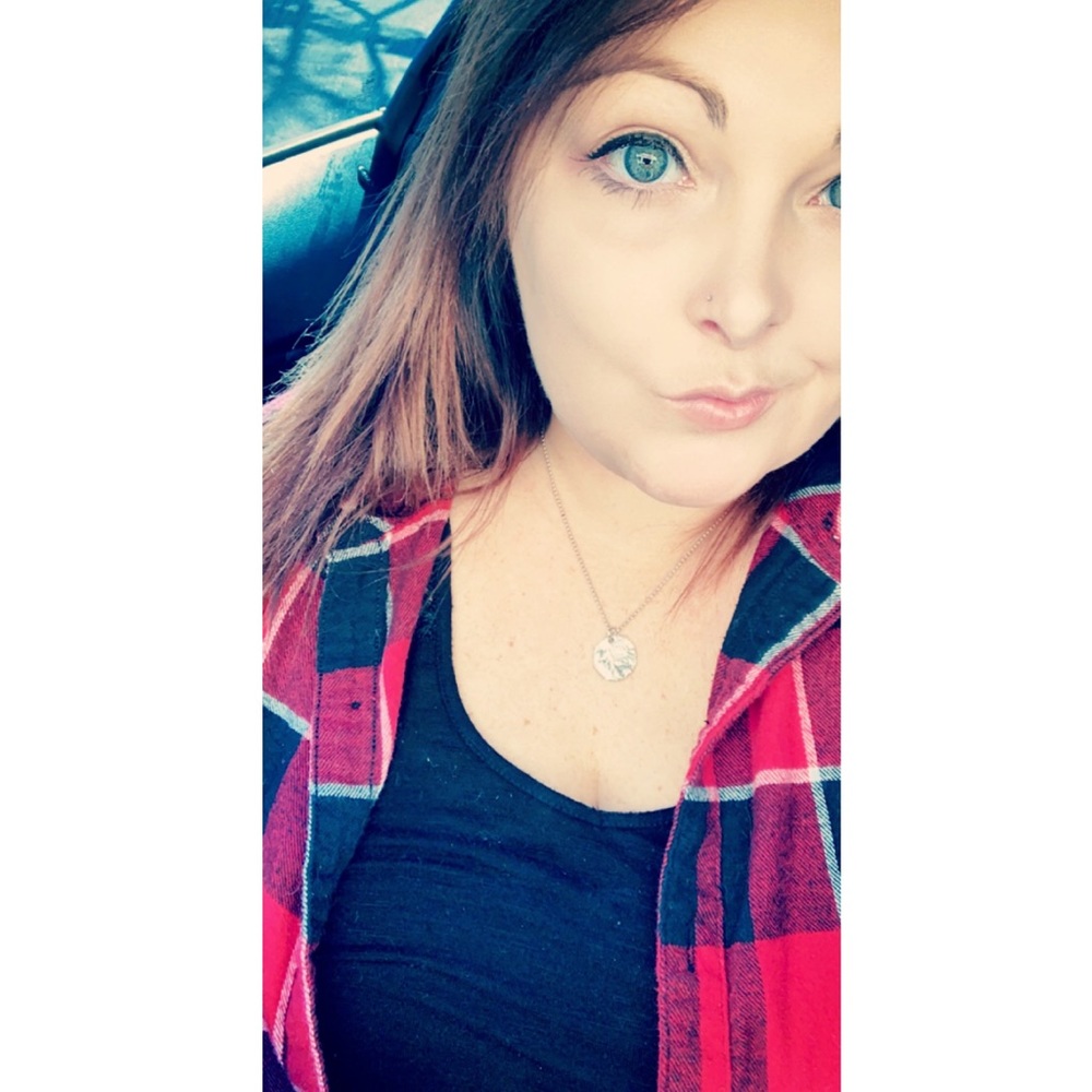 Meet your Posher, Amie